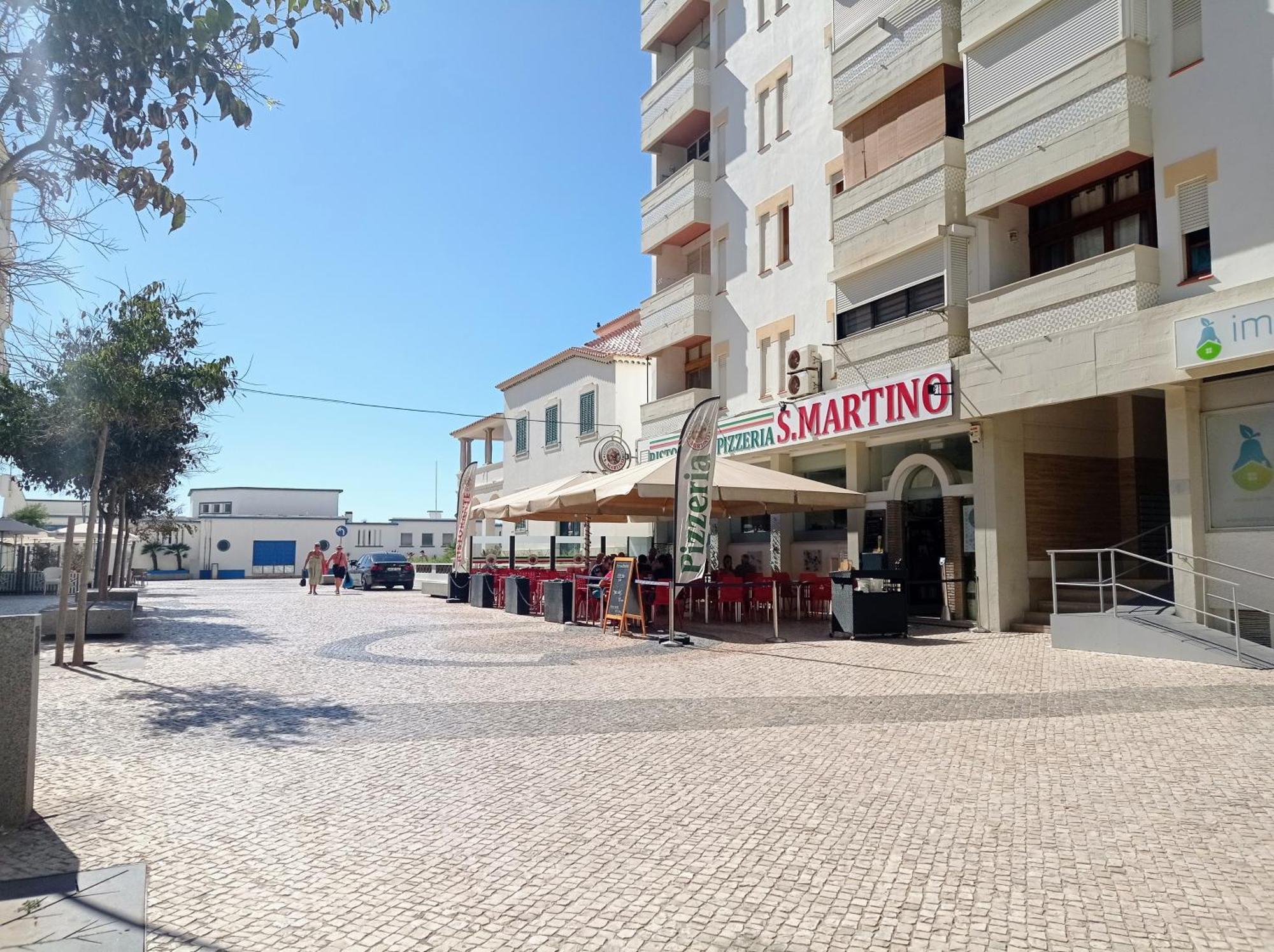 Casino Blu: 50M To Beach, In Town Center Armação de Pêra Dış mekan fotoğraf
